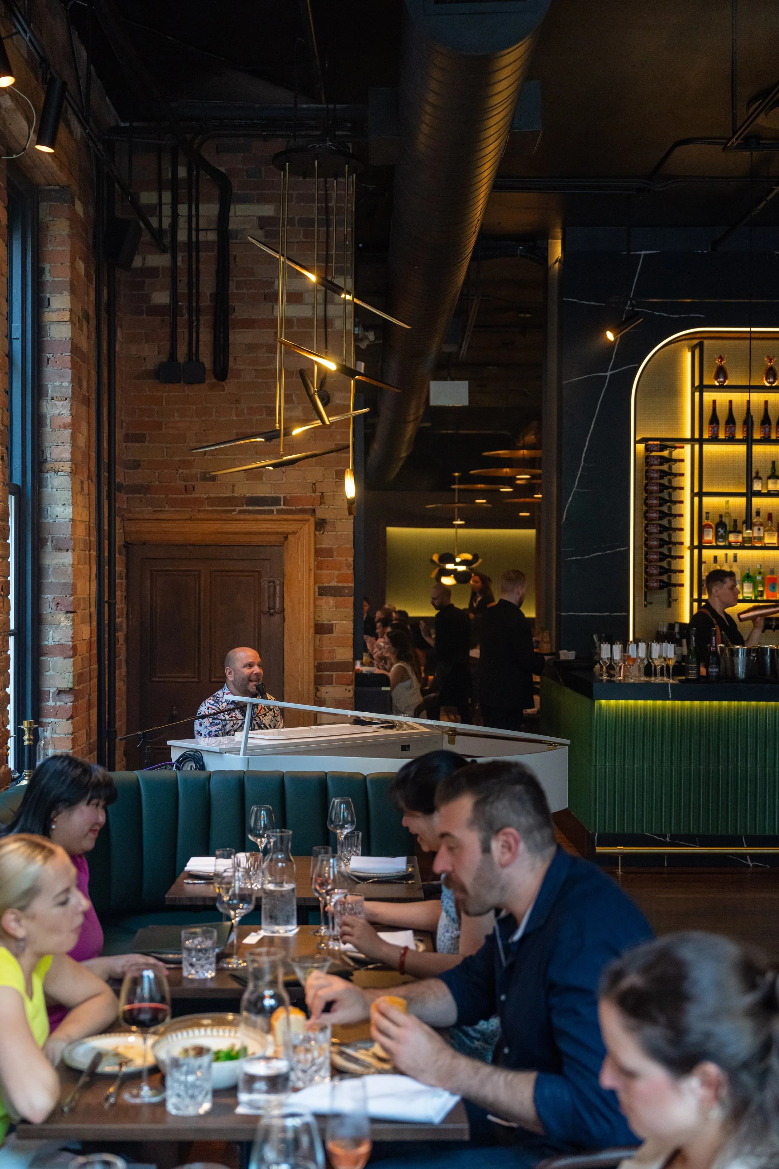 Live piano bar at The Berczy Tavern - nightly live music in downtown Toronto